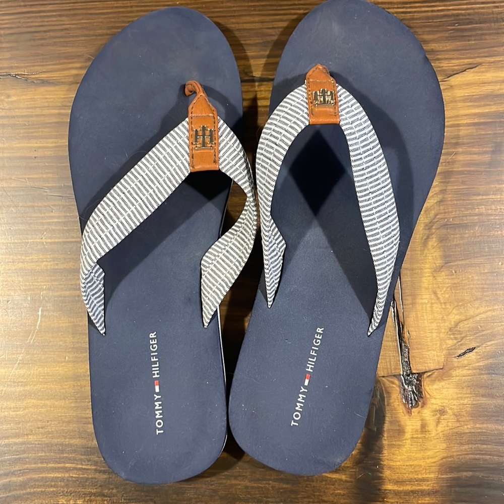 Tommy Hilfiger flip flops